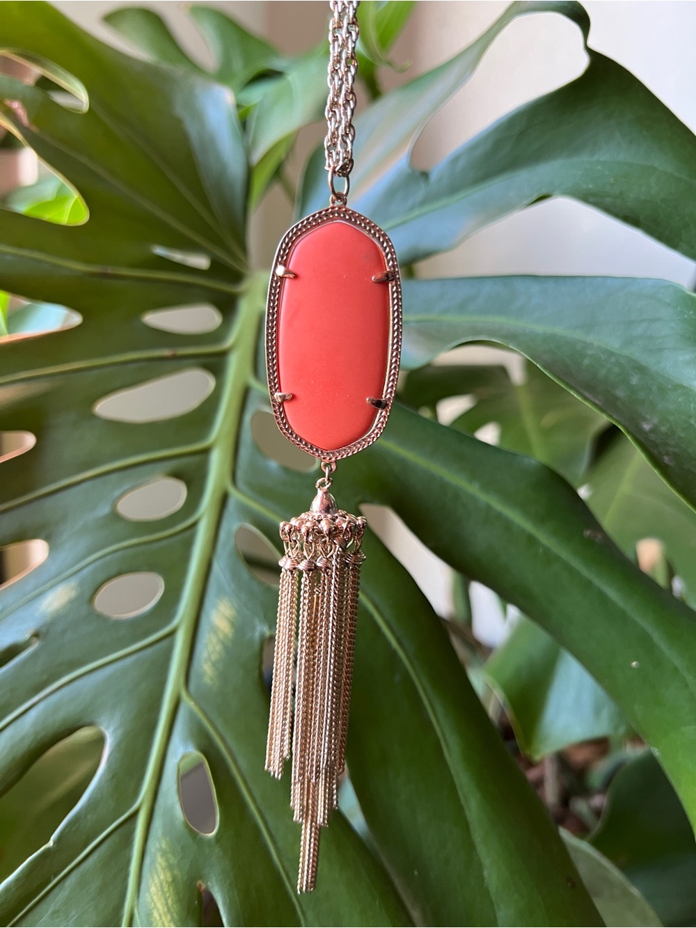 KENDRA SCOTT Gold Tassel RAYNE Pendant Necklace with Coral Pink Stone